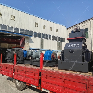 兩臺小型對輥制砂機(jī) 610x400組合對輥發(fā)往上海