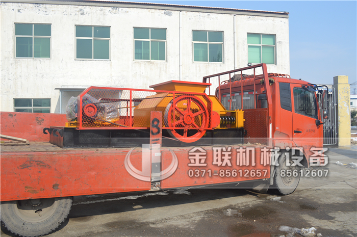 玻璃破碎用雙齒輥破碎機(jī)好嗎，購買一臺需要多少錢？