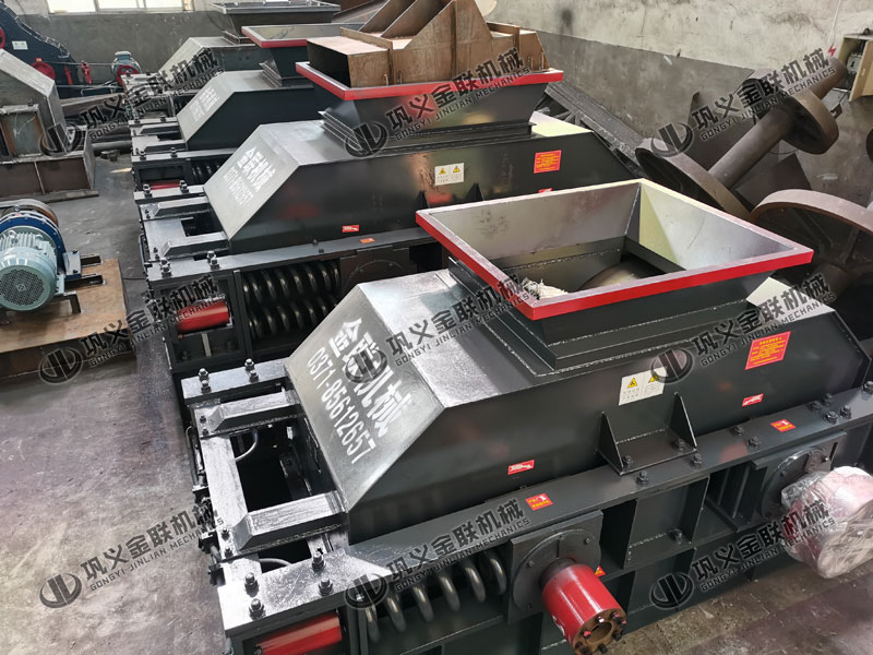 小型對輥式破碎機的價格是多少錢一臺，有哪些型號推薦？