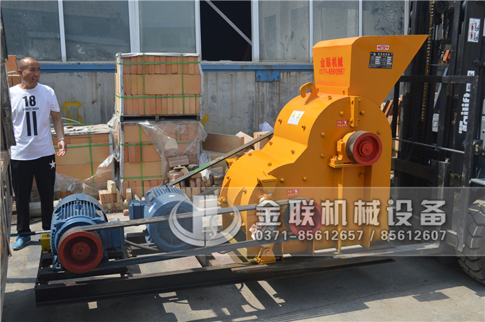 哪個廠家煤矸石粉碎機(jī)優(yōu)勢多，購買一臺需要多少錢？