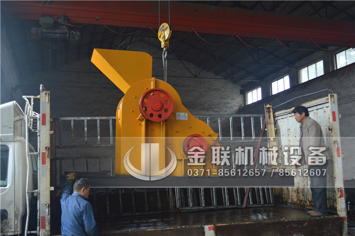 哪個廠家煤矸石粉碎機(jī)優(yōu)勢多，購買一臺需要多少錢？