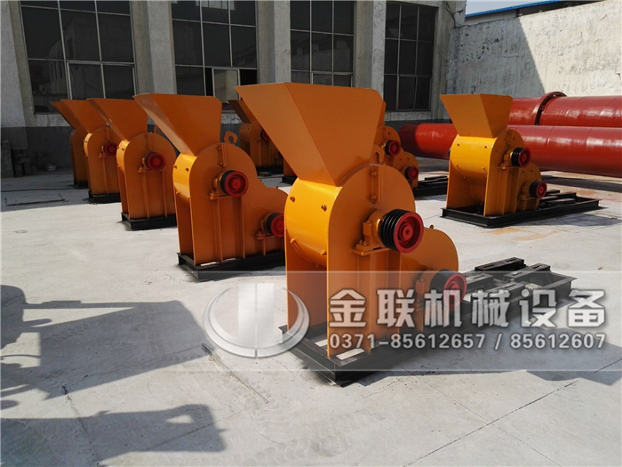 時(shí)產(chǎn)15噸煤泥粉碎機(jī)哪個(gè)廠家好，有哪些型號(hào)可選？