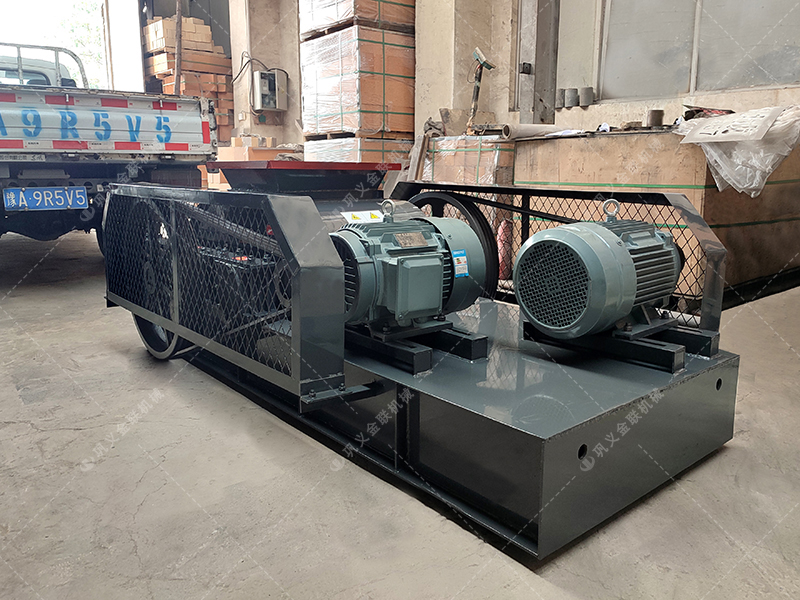 雙齒輥破碎機(jī)在使用過程中要如何維護(hù)保養(yǎng)？