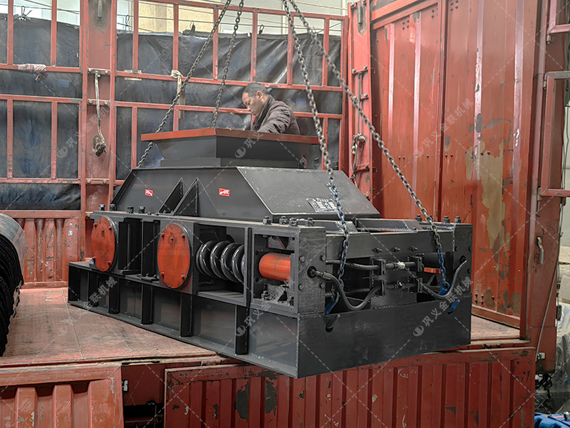 800x600型單臺對輥破碎機(jī)發(fā)貨 發(fā)往廣西 800x600型單臺對輥破碎機(jī)發(fā)貨 發(fā)往廣西