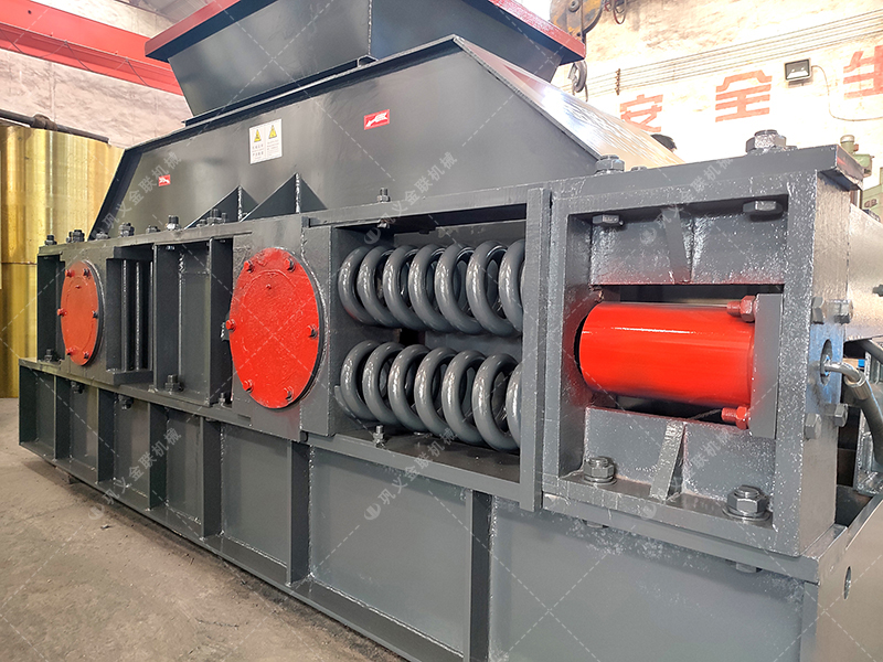 2PG1208大型對輥破碎機(jī)設(shè)備發(fā)往內(nèi)蒙古 2PG1208大型對輥破碎機(jī)設(shè)備發(fā)往內(nèi)蒙古