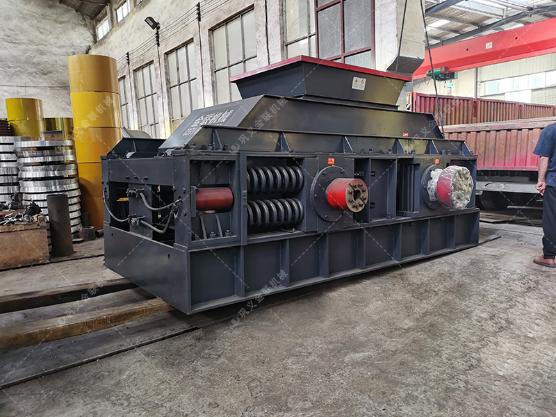 2PG1510型對輥式制砂機(jī) 大型制砂機(jī)發(fā)往湖北 2PG1510型對輥式制砂機(jī) 大型制砂機(jī)發(fā)往湖北