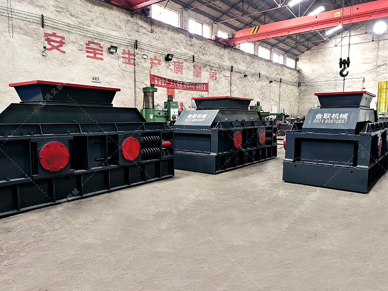 2PG1508半自動(dòng)液壓對輥制砂機(jī)發(fā)貨圖片