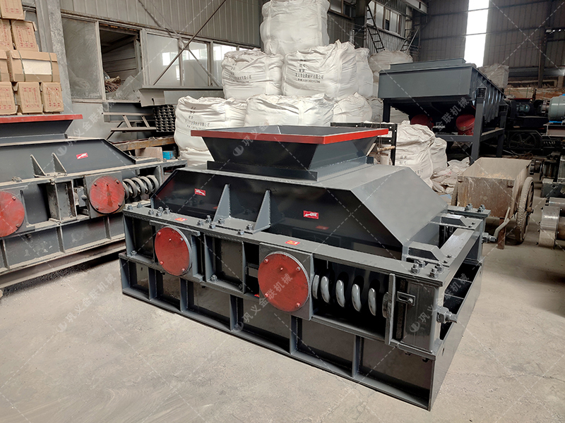 2PGC0809大型雙齒輥破碎機發(fā)貨圖片_發(fā)往山東濟寧_破碎石頭 2PGC0809大型雙齒輥破碎機發(fā)貨圖片_發(fā)往山東濟寧_破碎石頭