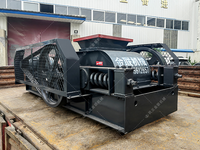 2PG400X250小型對輥破碎機發(fā)貨圖片_發(fā)往江蘇蘇州_破碎硅鐵 2PG400X250小型對輥破碎機發(fā)貨圖片_發(fā)往江蘇蘇州_破碎硅鐵