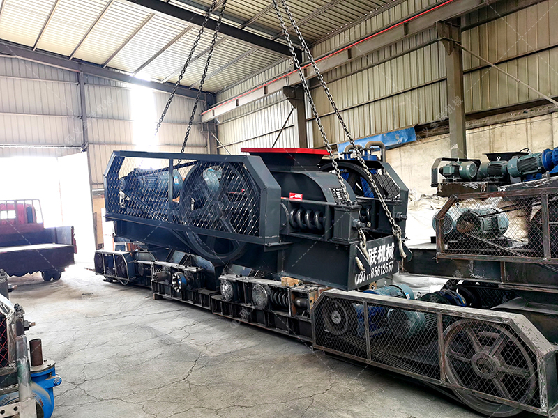 2PG400X400小型對輥破碎機發(fā)貨圖片_發(fā)往山東鄹平_破碎焦炭