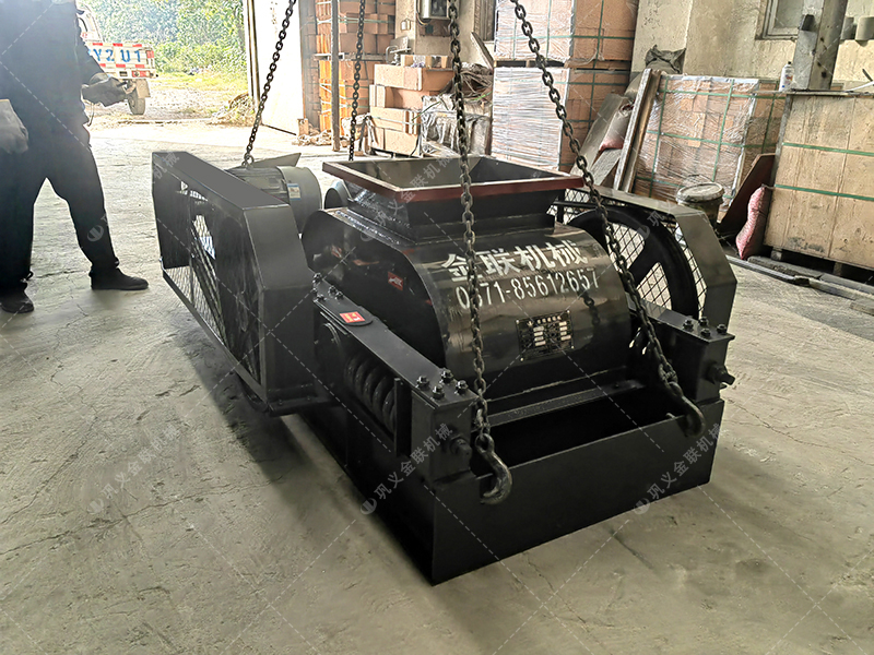 2pgc450*500雙齒輥破碎機(jī)發(fā)貨圖片_發(fā)往內(nèi)蒙古赤峰_破碎煤 2pgc450*500雙齒輥破碎機(jī)發(fā)貨圖片_發(fā)往內(nèi)蒙古赤峰_破碎煤