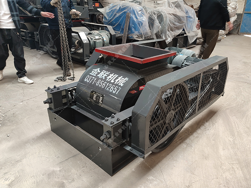 2pgc450*500雙齒輥破碎機(jī)發(fā)貨圖片_發(fā)往內(nèi)蒙古赤峰_破碎煤 2pgc450*500雙齒輥破碎機(jī)發(fā)貨圖片_發(fā)往內(nèi)蒙古赤峰_破碎煤