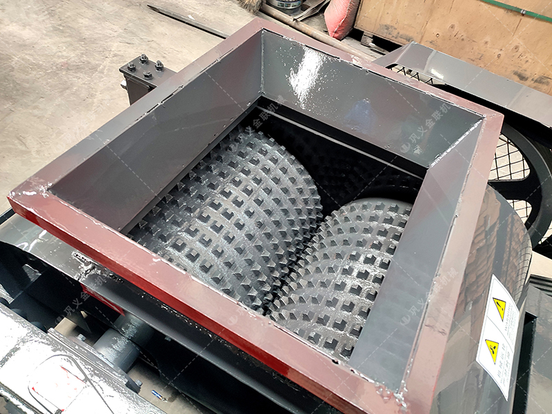 玻璃破碎用雙齒輥破碎機怎么樣？價格貴嗎？