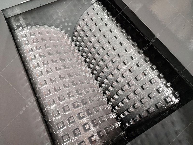 煤炭雙齒輥破碎機(jī)能破碎陶瓷嗎?每小時(shí)產(chǎn)量多大？