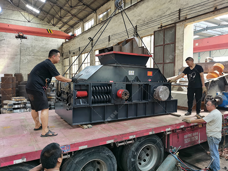 什么礦石制砂好？選對輥制砂機(jī)破碎怎么樣？