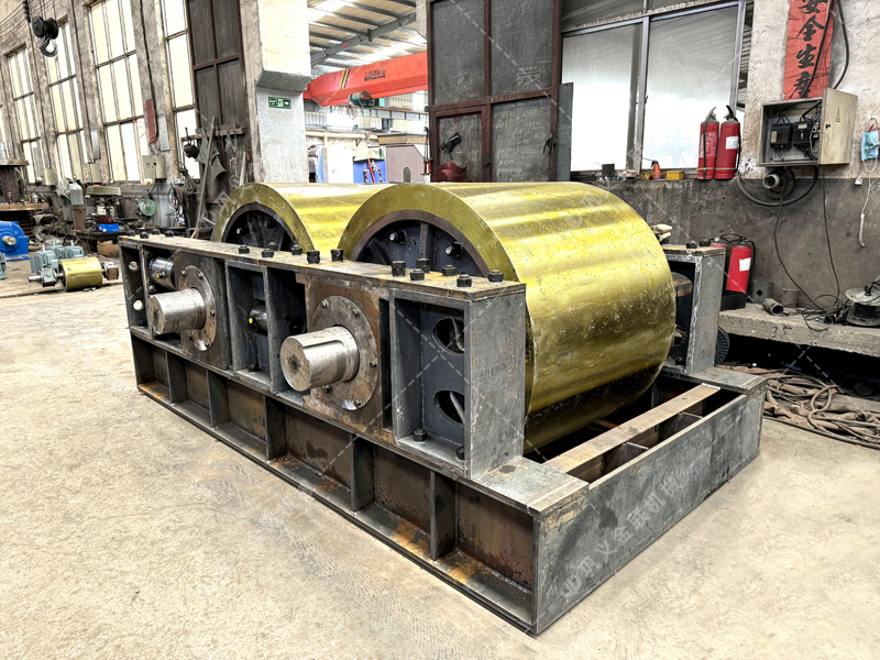 高品質(zhì)混凝土用砂難求？液壓對輥破碎機(jī)來幫你！