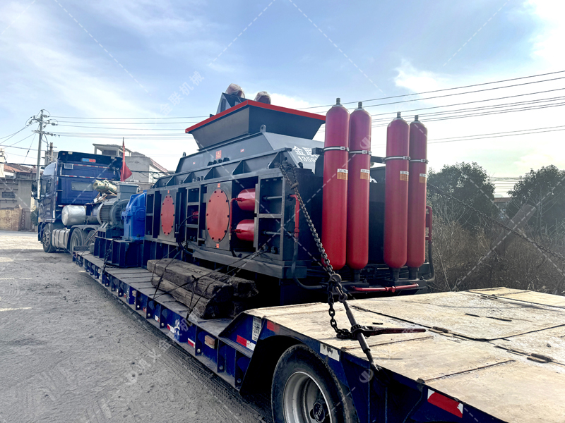 高品質(zhì)混凝土用砂難求？液壓對輥破碎機(jī)來幫你！