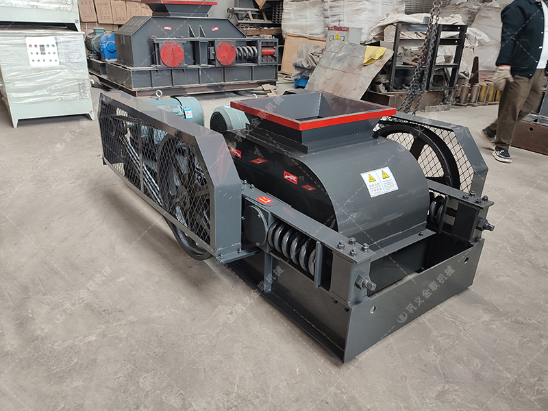 高碳硅鐵特別脆？防過粉碎雙齒輥有何特殊設計？