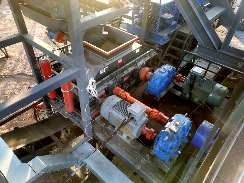 對輥破碎機(jī)的出料粒度能穩(wěn)定控制在 5mm 以下嗎？調(diào)節(jié)秘籍在此！