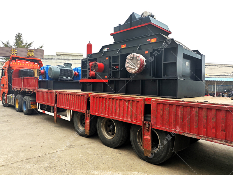 液壓對輥制砂機在公路建設(shè)中相比其他設(shè)備有何獨特優(yōu)勢？